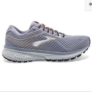 Brooks Ghost 12 running shoes